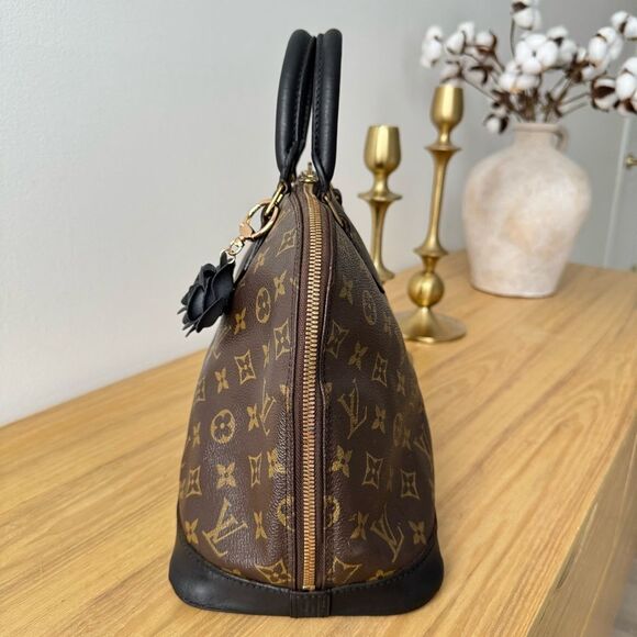✅AUTHENTIC✅LOUIS VUITTON ALMA PM - Picture 6 of 17